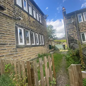 https://the-weavers-cottage.yorkshirehotels.net