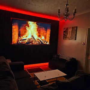 https://lister-park-bradford-2bed-detached-cottage-house.yorkshirehotels.net